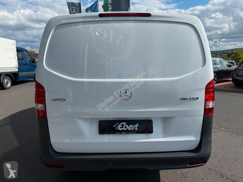 Лекотоварен автомобил Mercedes Vito  9G...
