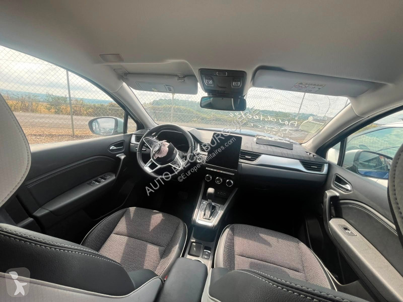 Лекотоварен автомобил Renault II 1.3 TCe 160...