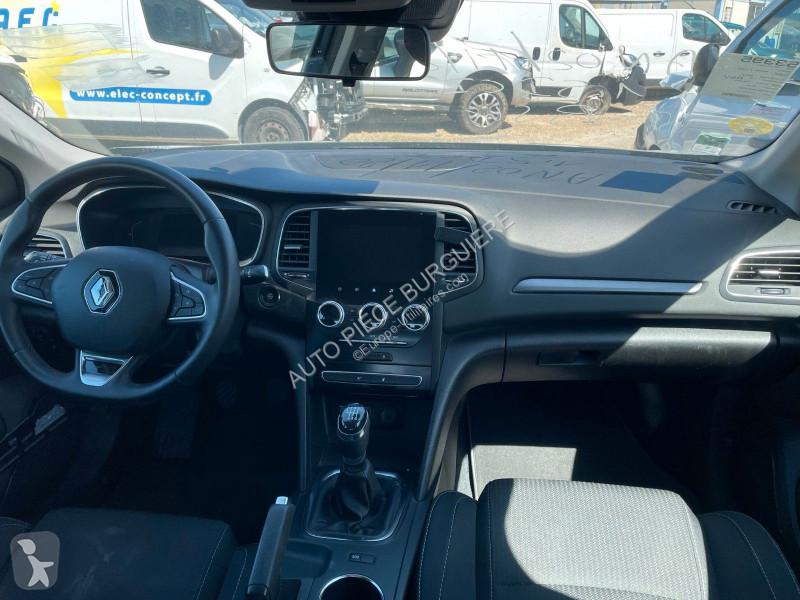 Лекотоварен автомобил Renault Mégane IV 1.5...
