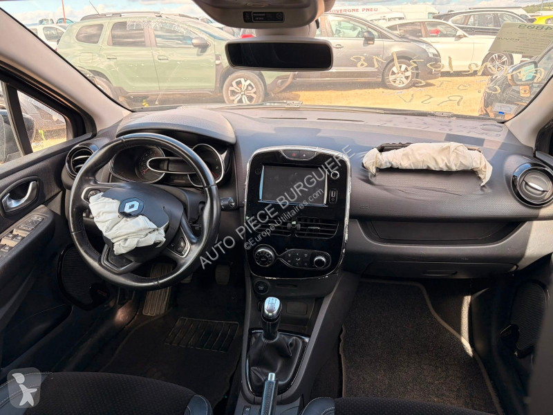 Лекотоварен автомобил Renault 0.9i TCe 90 Zen /...