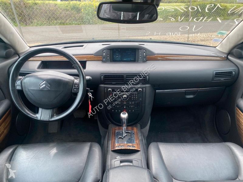 Лекотоварен автомобил Citroën V6 2.7 HDI 204...