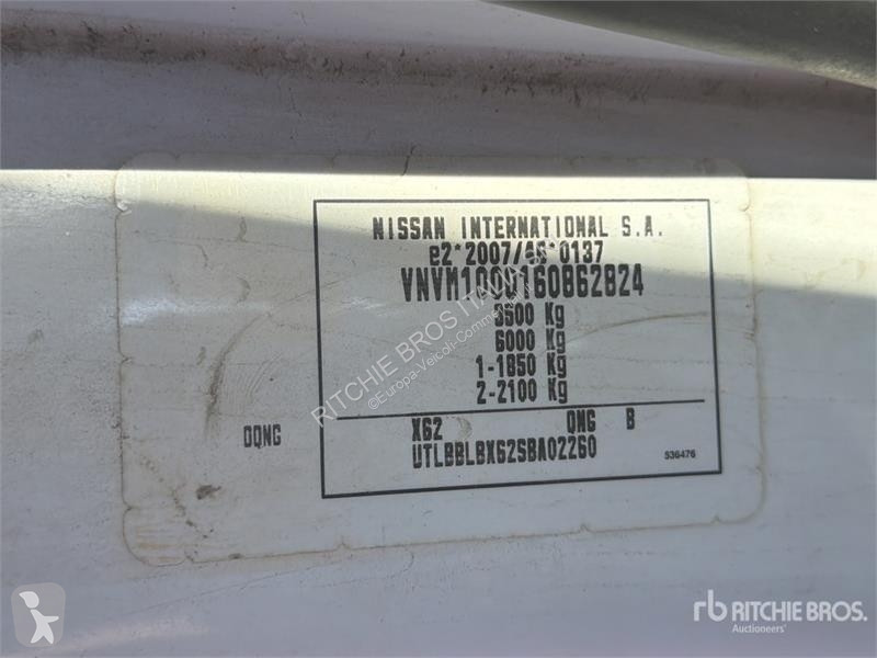 Furgoneta Nissan Cargo Van