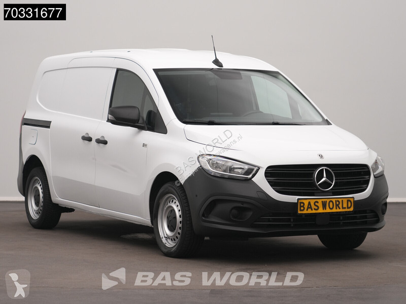 Furgoneta Mercedes 112 CDI L2H1 LED Airco...