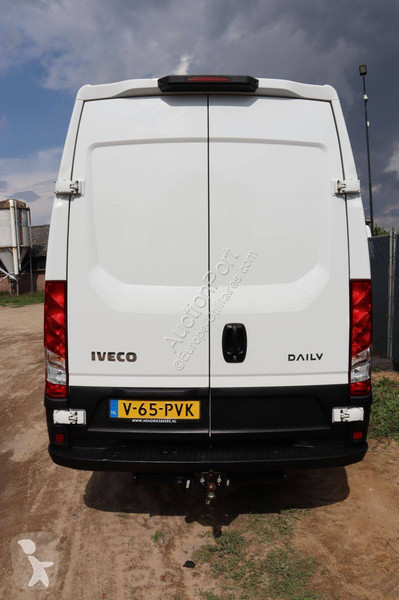 Iveco  35C14 van