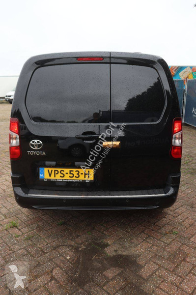 Toyota CITY van