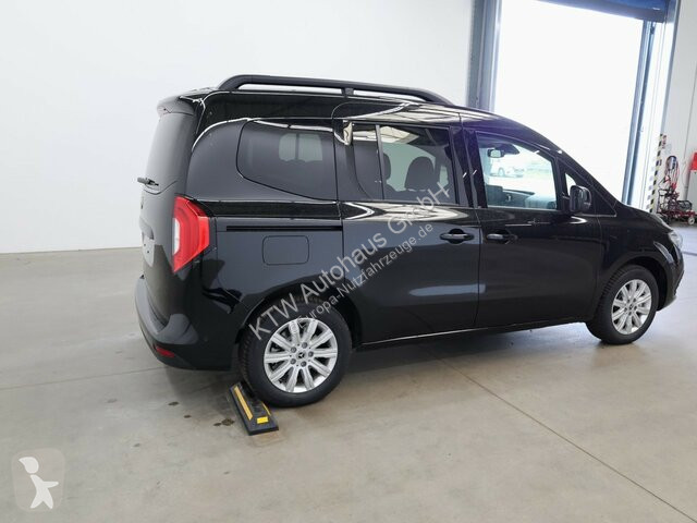 Furgoneta Mercedes EQT 200...