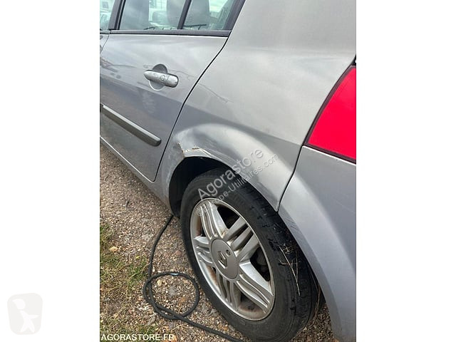 Коммерческий автомобиль