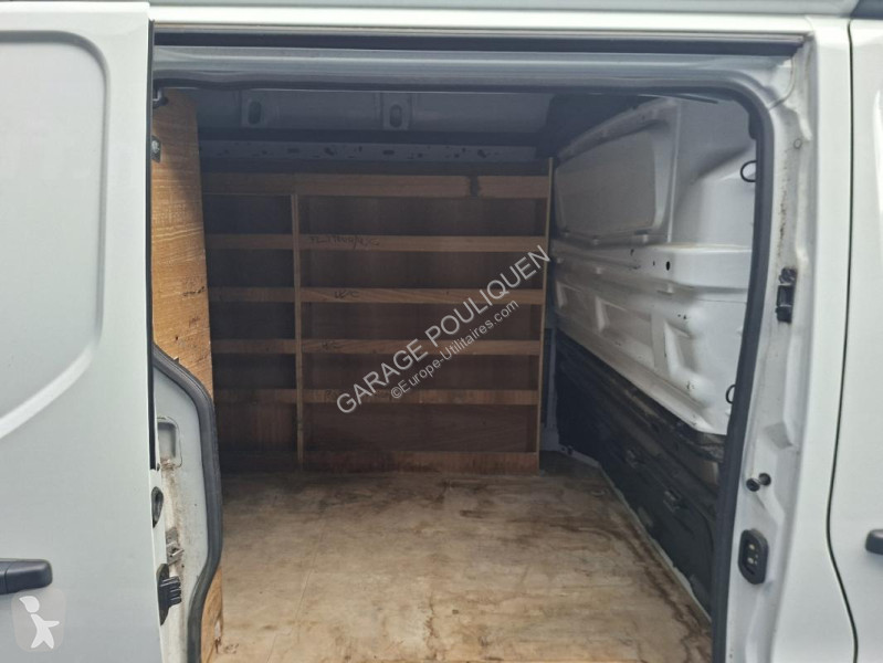 Коммерческий автомобиль Renault FGN L2H2 2.0...