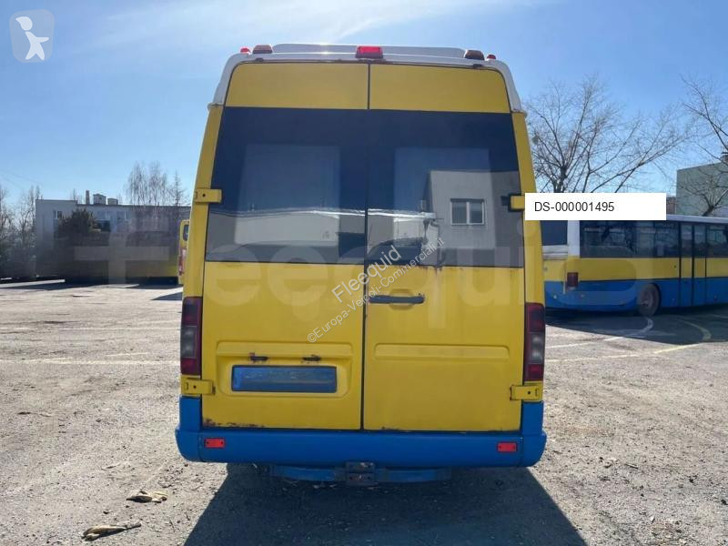 Mercedes  van