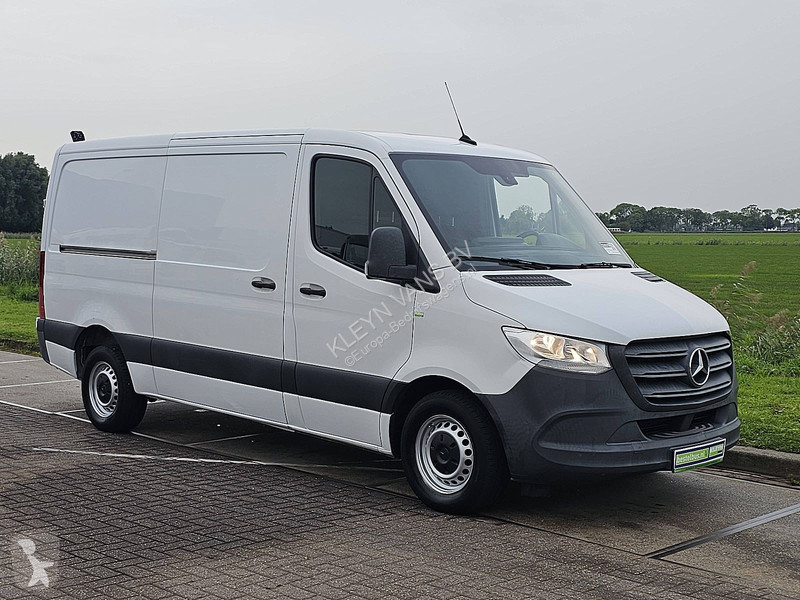 Mercedes 314 L2H1 RWD Trekhaak van