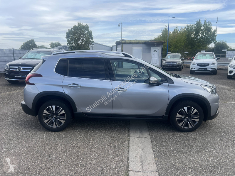 Užitkové vozidlo Peugeot 1.2 110ch Allure...