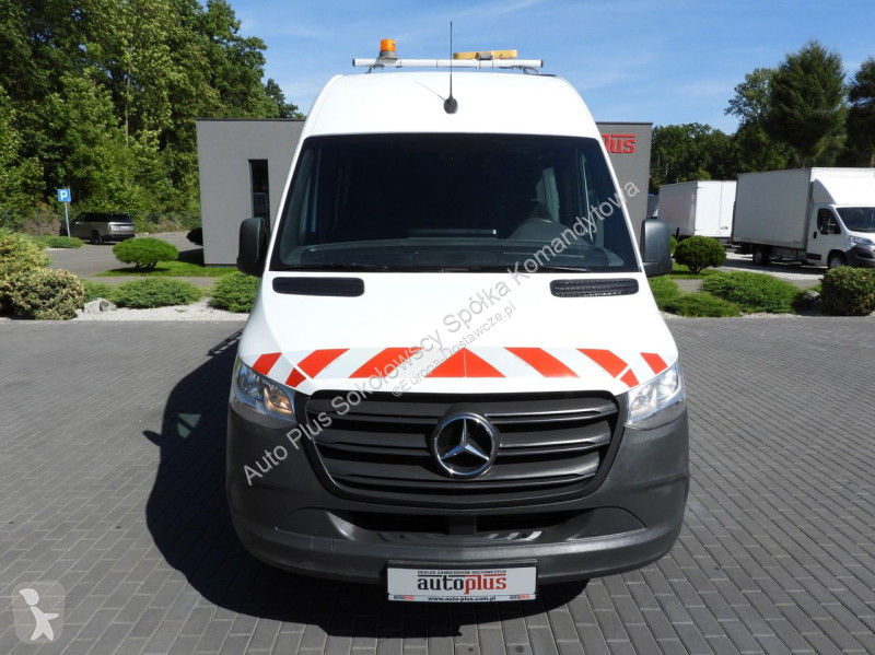 Коммерческий автомобиль Mercedes 316