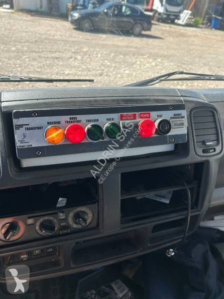 Furgoneta Renault 130.35