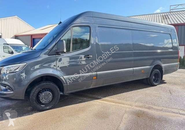 Коммерческий автомобиль Mercedes