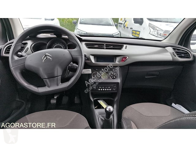 Коммерческий автомобиль