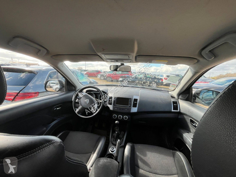 Коммерческий автомобиль Citroën C-Crosser 2.2...
