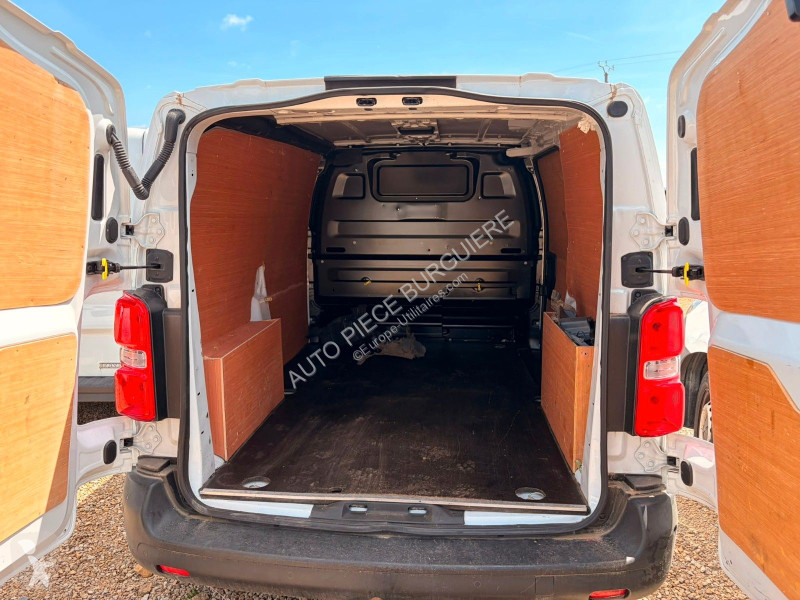 Коммерческий автомобиль Peugeot III 2.0 HDI 177...