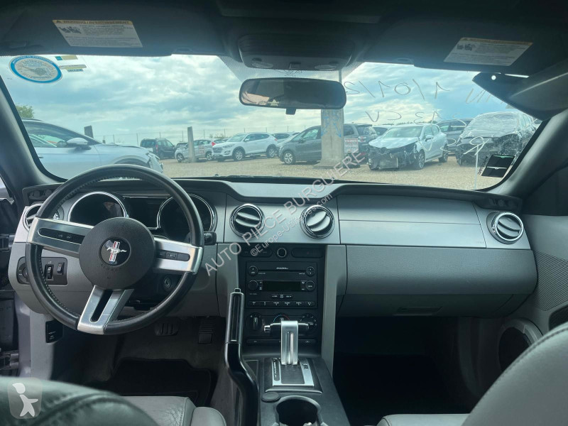 Коммерческий автомобиль Ford 4.0 V6 214...