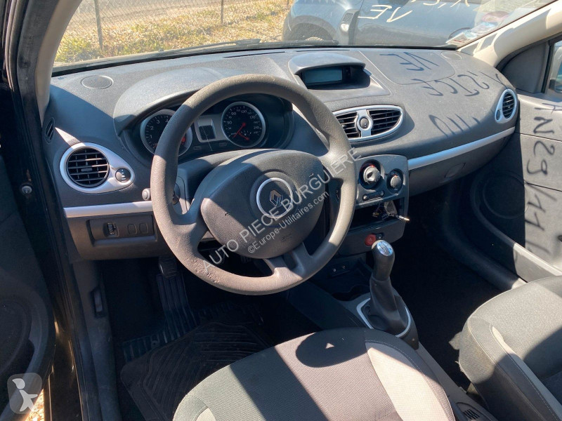 Коммерческий автомобиль Renault 1.2i TCe 100 /...
