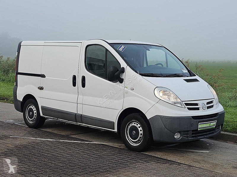 Furgoneta Nissan