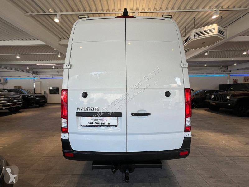Furgoneta Hyundai H350...