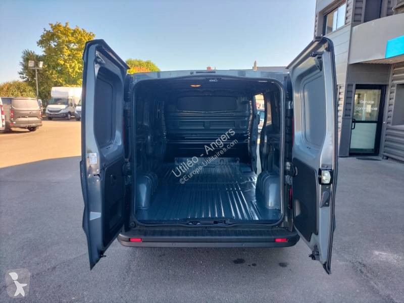 Renault L2H1 2.0 DCI 150CH ADVANCE van