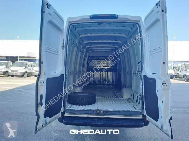 Haszongépjármű Iveco 35S16