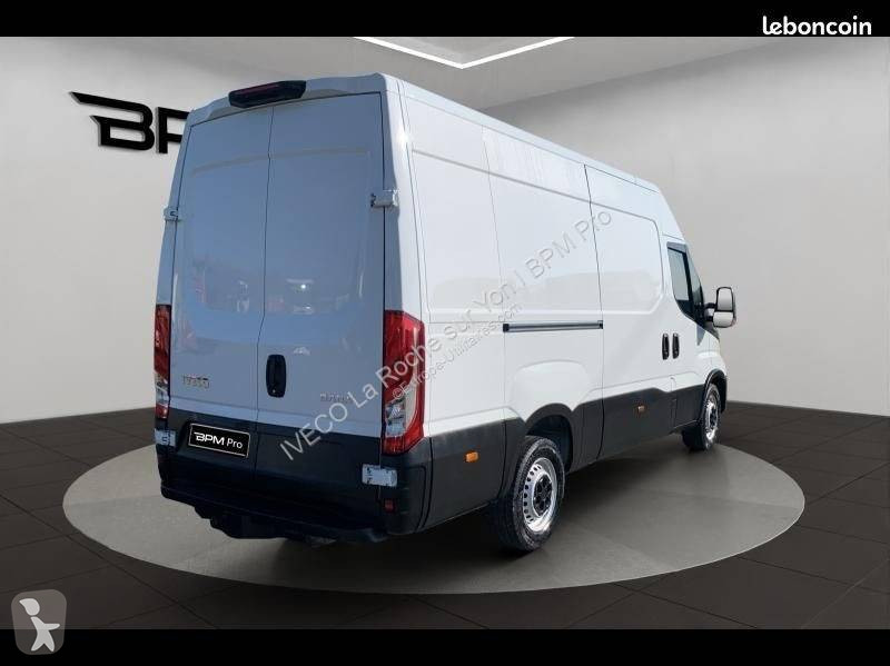 Furgoneta Iveco 35S14V12