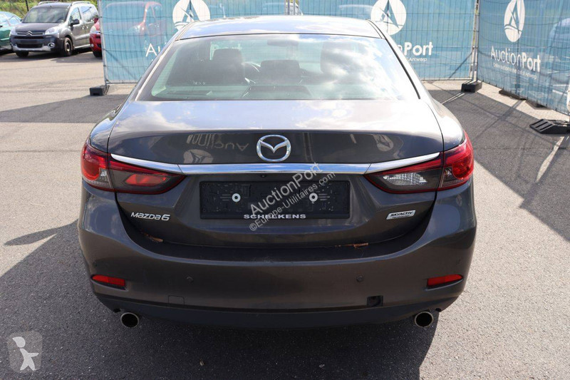 Haszongépjármű Mazda  6