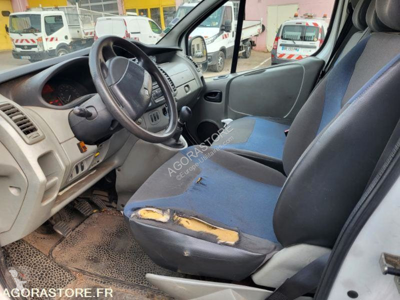 Veículo utilitário Renault TRAFIC