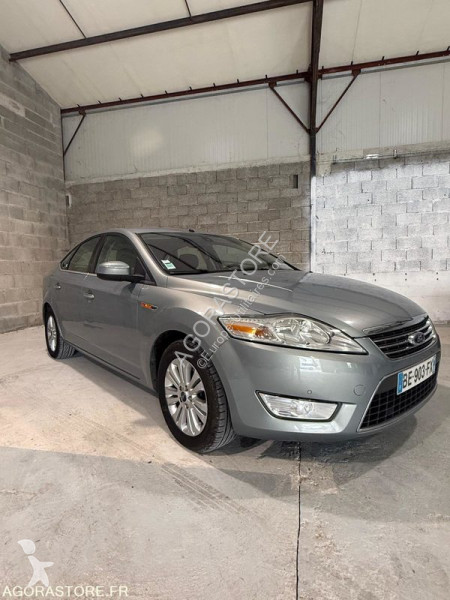 Veículo utilitário Ford MONDEO