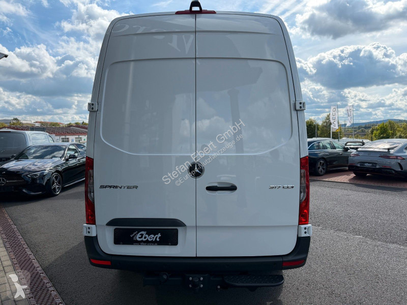 Furgoneta Mercedes 317 CDI 9G 3665 AHK3,5to...