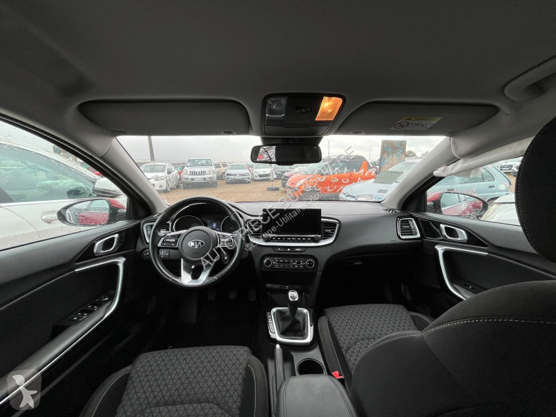 Veículo utilitário KIA Ceed 1.0 t-GDi 120...