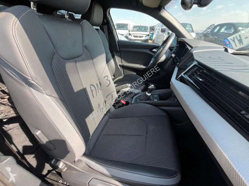 Veículo utilitário Audi A1 II 30 1.0 TFSi 116 S...