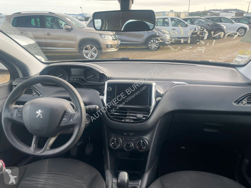 Veículo utilitário Peugeot 1.6 BlueHDi 75 / ET247