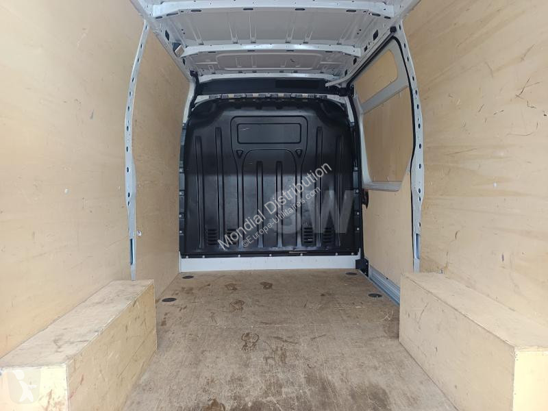 Furgoneta Renault F3500 L2H2 DCI 135 CONFORT