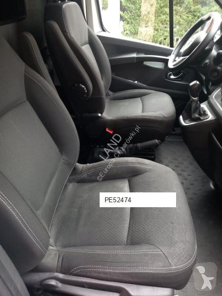 Véhicule utilitaire Nissan