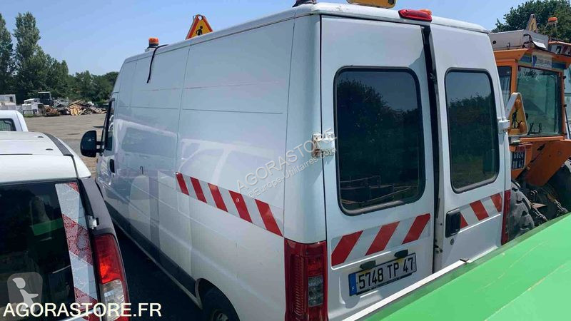 Véhicule utilitaire Peugeot BOXER
