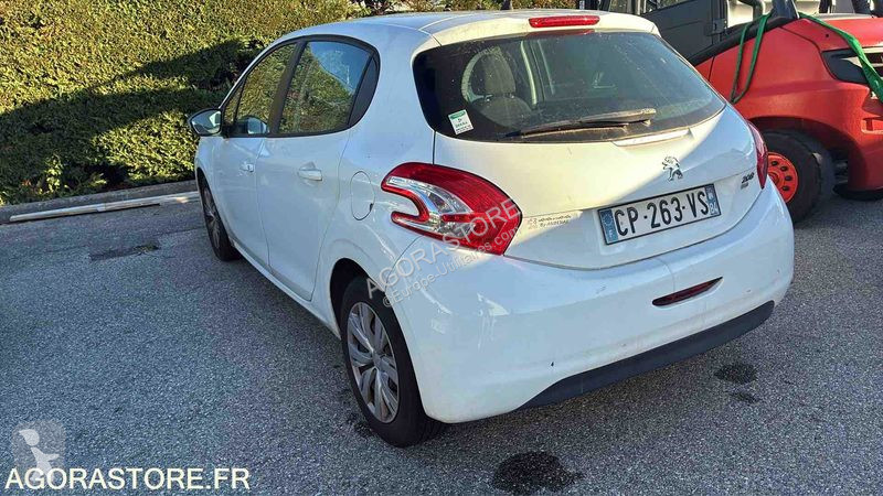 Véhicule utilitaire Peugeot 208