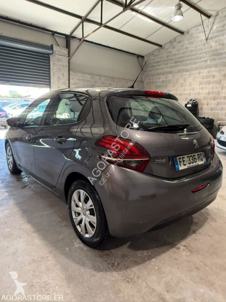 Veículo utilitário Peugeot 208
