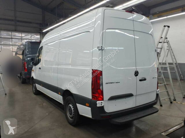 Autoutilitară Mercedes Sprinter 317...