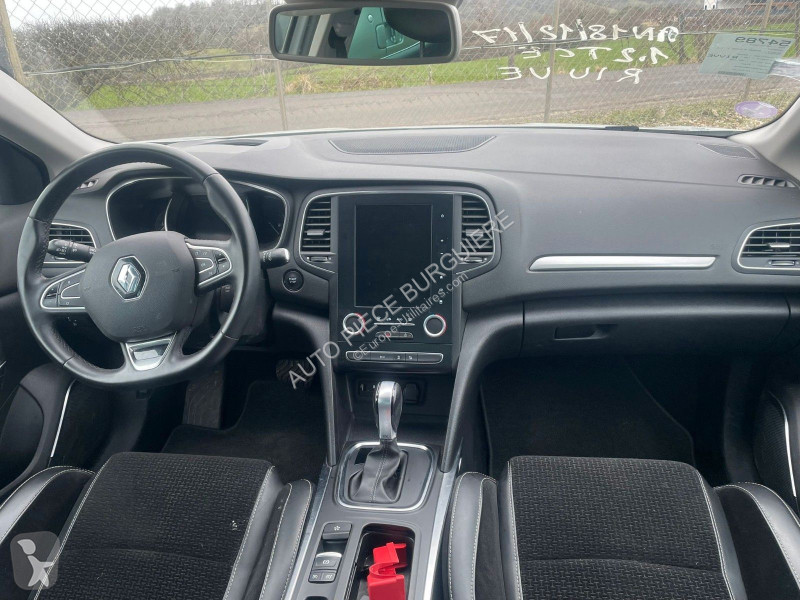 Véhicule utilitaire Renault Mégane IV 1.2 TCe...