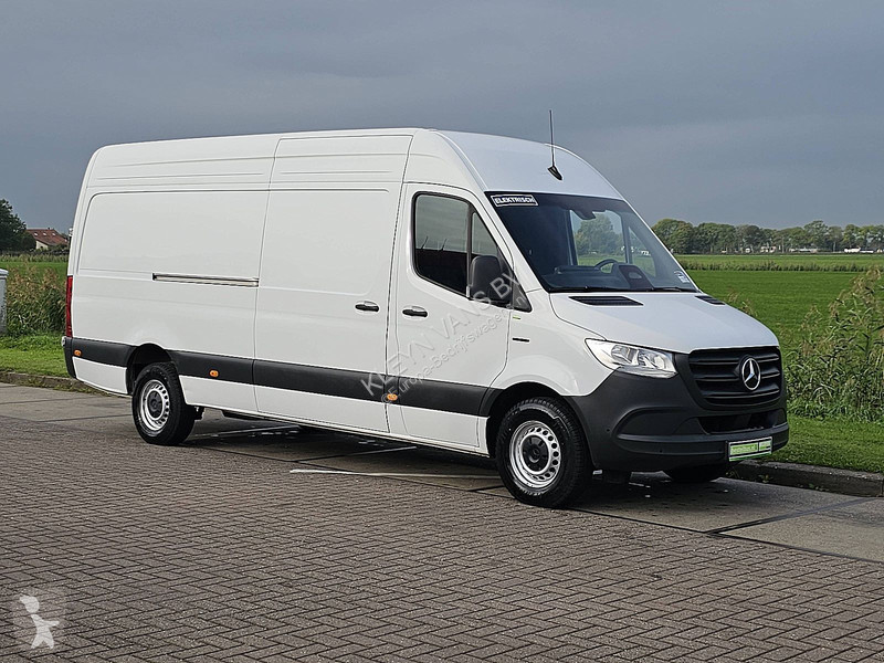 Véhicule utilitaire Mercedes L3H2 81 kWh AC/DC