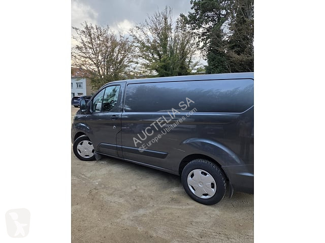 Véhicule utilitaire Ford custom