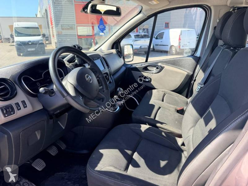 Véhicule utilitaire Nissan
