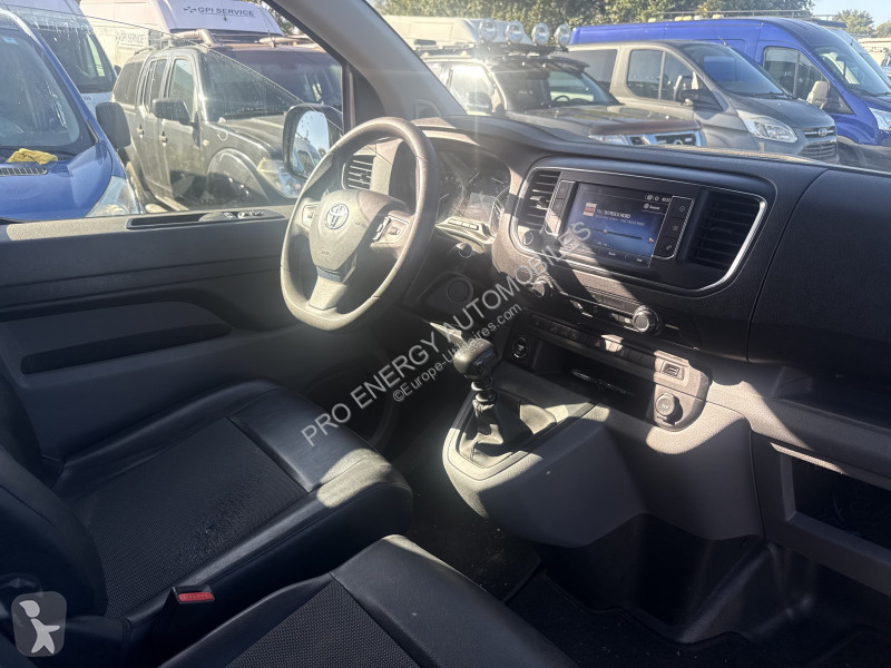 Užitkové vozidlo Toyota MEDIUM 150 D-4D DYNAMIC