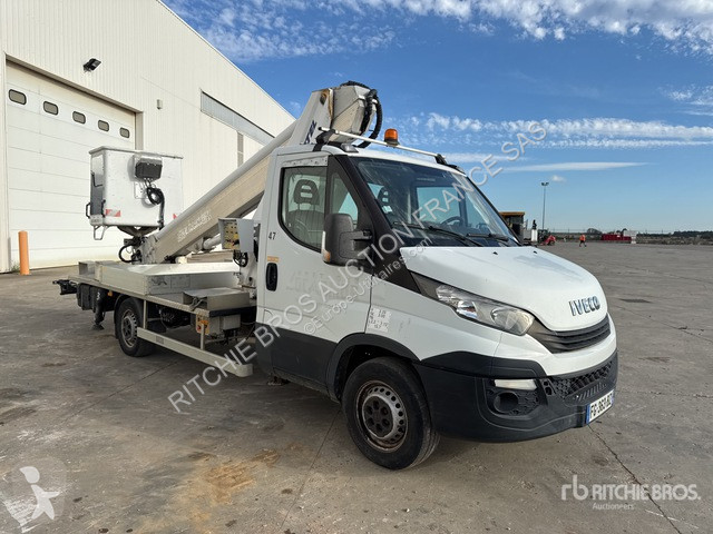 Užitkové vozidlo Iveco  35-140
