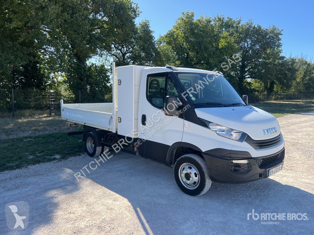 Véhicule utilitaire Iveco 35-120