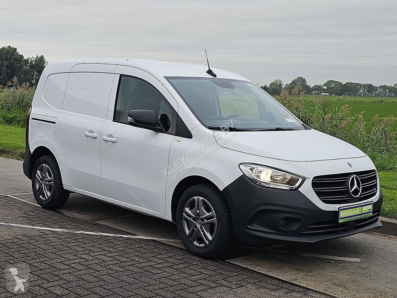 Коммерческий автомобиль Mercedes 110 CDI Long...