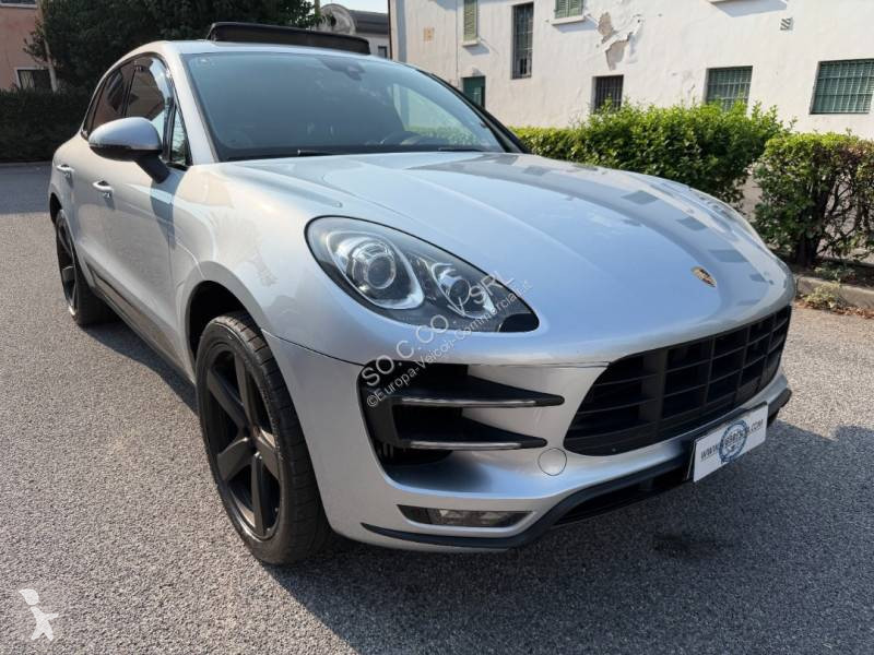 Véhicule utilitaire Porsche